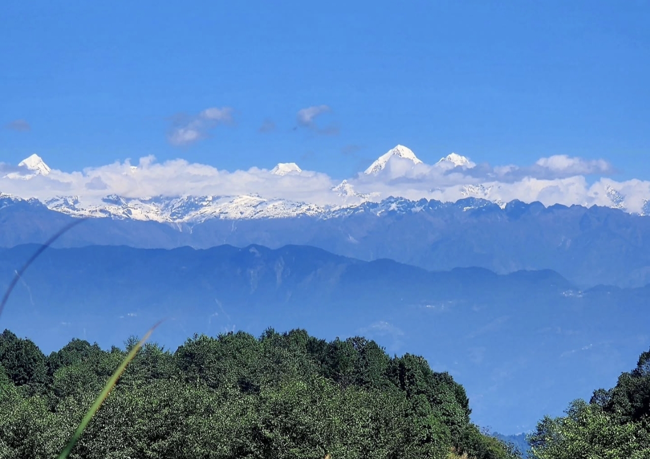 Kutumsang to Chisapani - 2,215 m