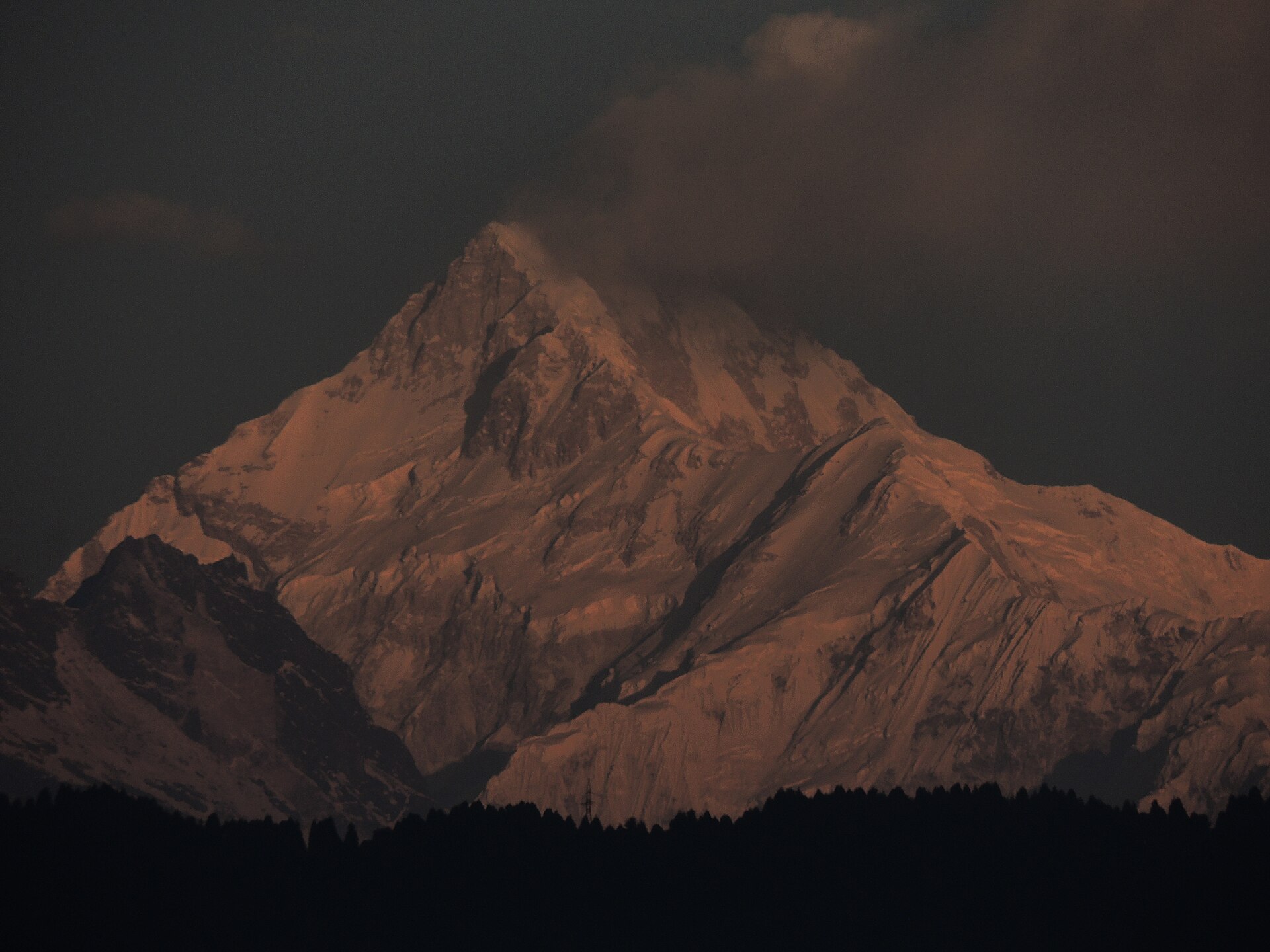 Acclimatization in Khambachen - 4,050 m